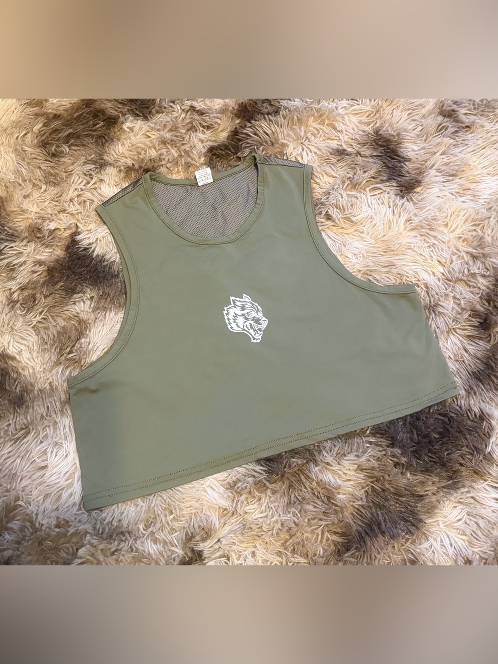Darc Sport Wolf Crop Tank 🐺✨ Olive Green Mesh Back Gym Top